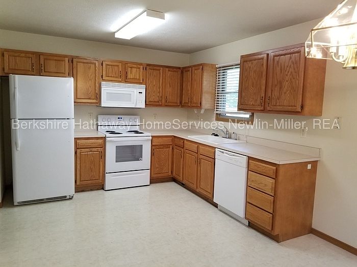 2nd image of 2187 Dutch Ln