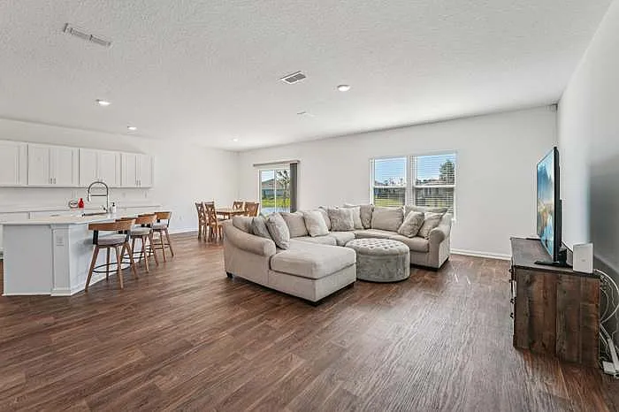 96 Minho Ct — Photo 3