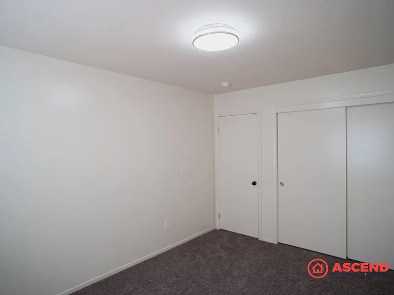 301 Alysheba Dr — Photo 14
