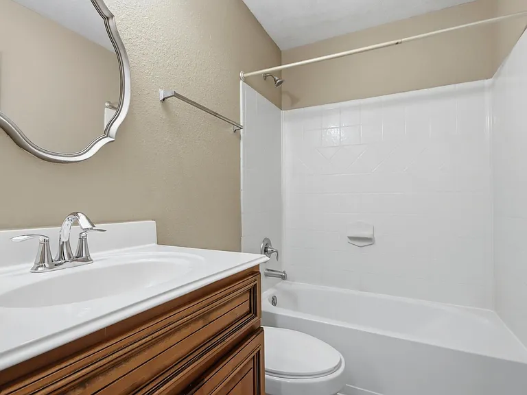 3031 Cypress Island Dr — Photo 10