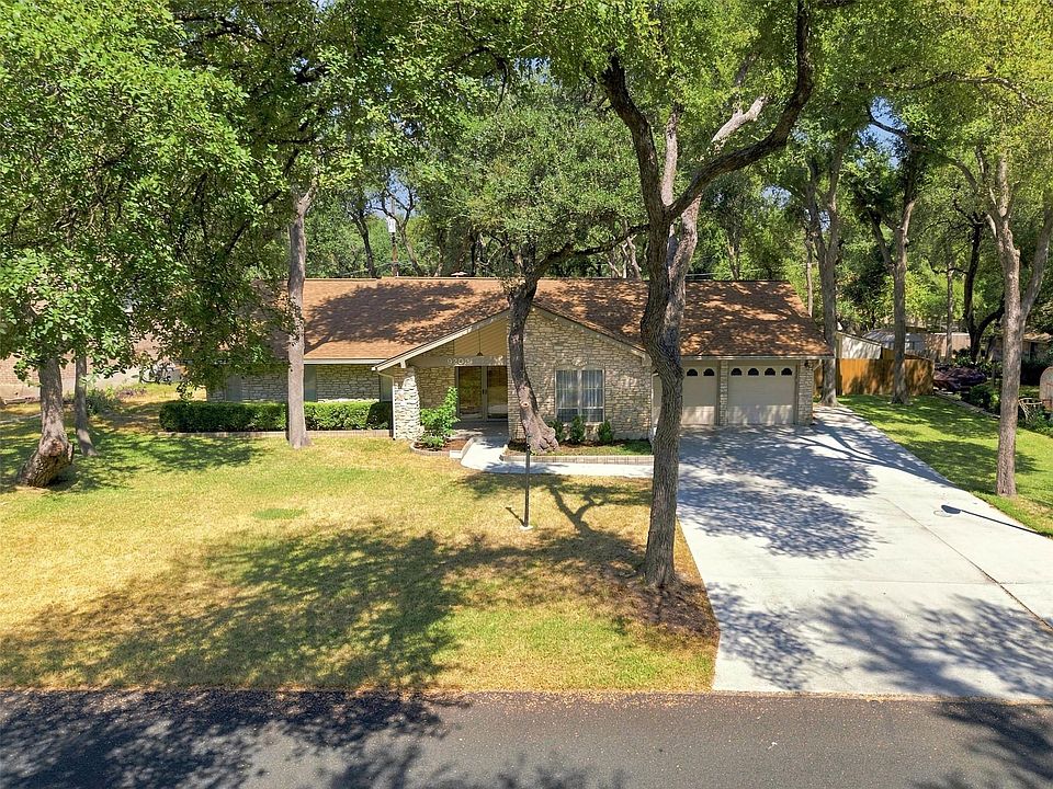 1st image of 9202 Shady Oaks Dr