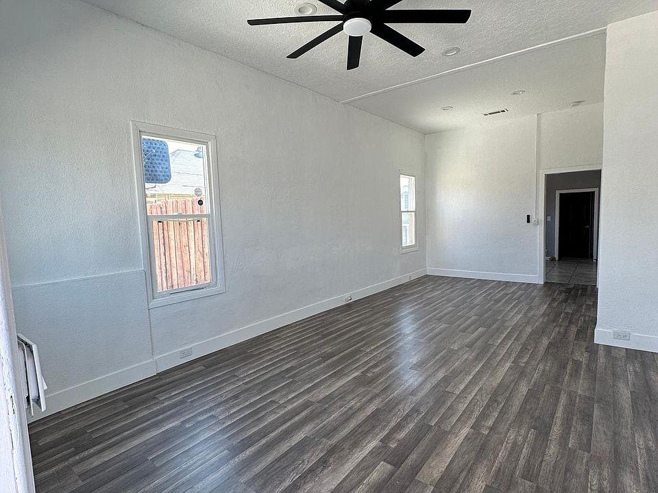 1st image of 440 W Valley Blvd #1/2