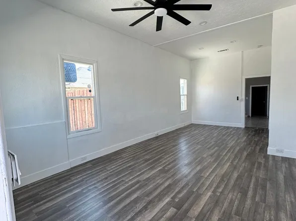 440 W Valley Blvd #1/2, Colton, CA 92324