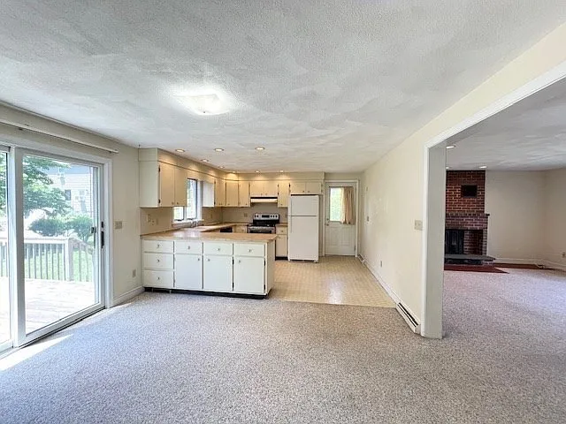 3 bed, 1.5 bath, 1500 sqft, $3,500 — Photo 4