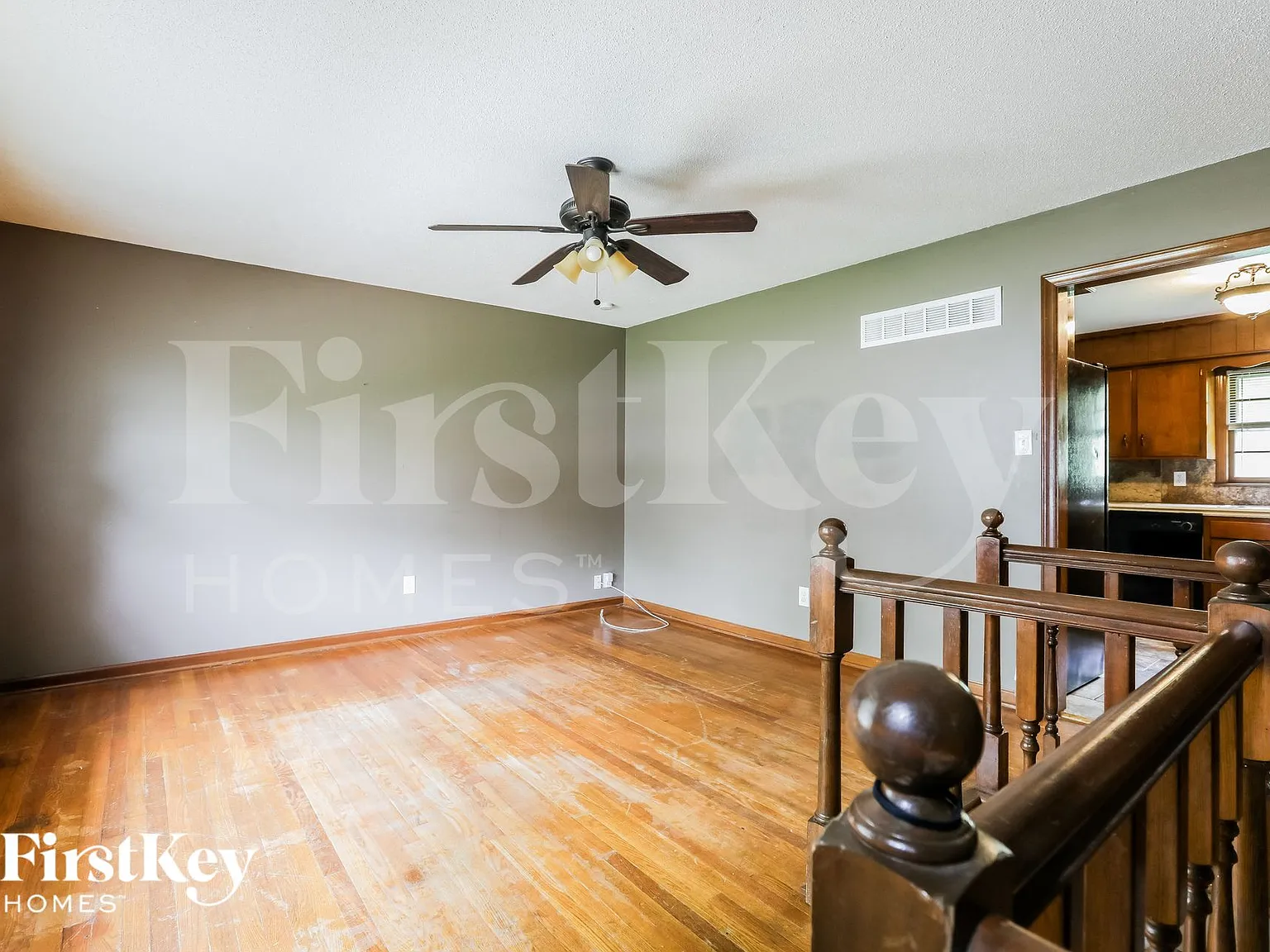 3 bed, 2.5 bath, 1040 sqft, $2,035 — Photo 3