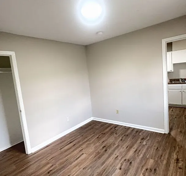 1537 Standridge St — Photo 6