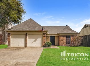 519 Myrtle Dr, Arlington, TX 76018
