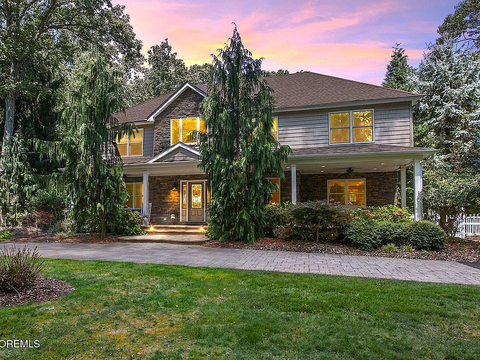1st image of 45 Pineoaka Road