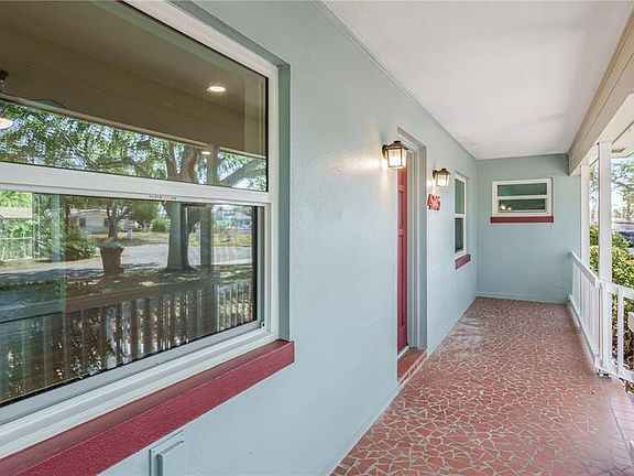 5th image of 4725 Del Rio Way S