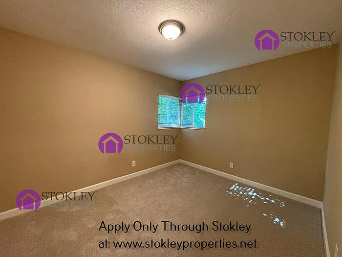 166 Lois Ct — Photo 21