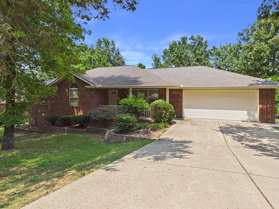 1st image of 308 Leatherwood Cir