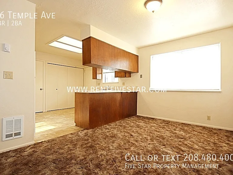 36 Temple Ave — Photo 8