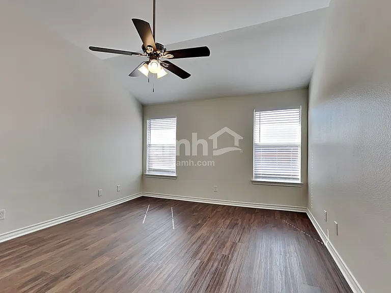 908 Mesa Vista Dr — Photo 10