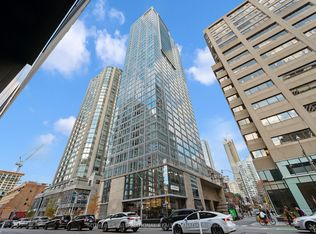 200 Cumberland St #3005, Toronto, ON M5R 0B7