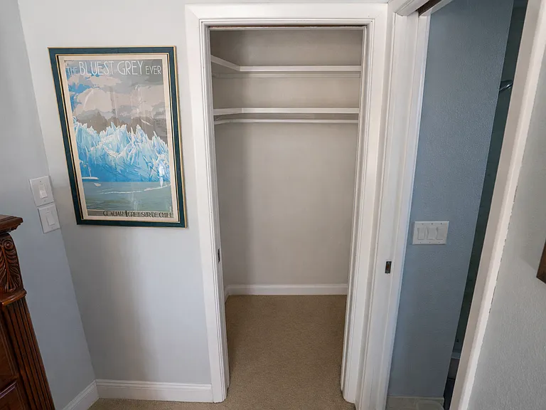 Walk in closet