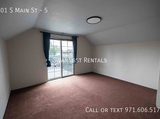 401 S Main St #5, Newberg, OR 97132