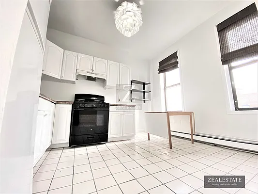 Rented by ZealEstate Group Inc | media 15