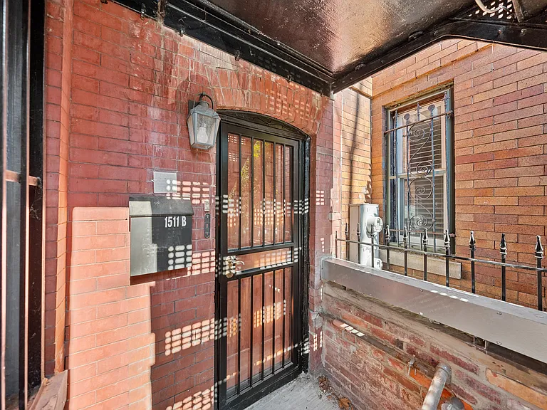 1511 Q St NW #B — Photo 8