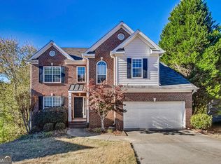326 Canterbury Place Dr, Suwanee, GA 30024