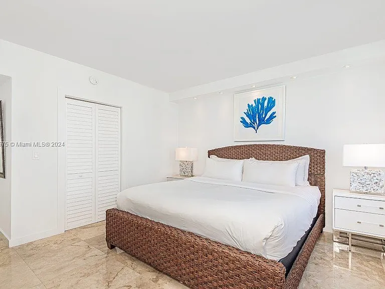 2301 Collins Ave #1117 — Photo 12