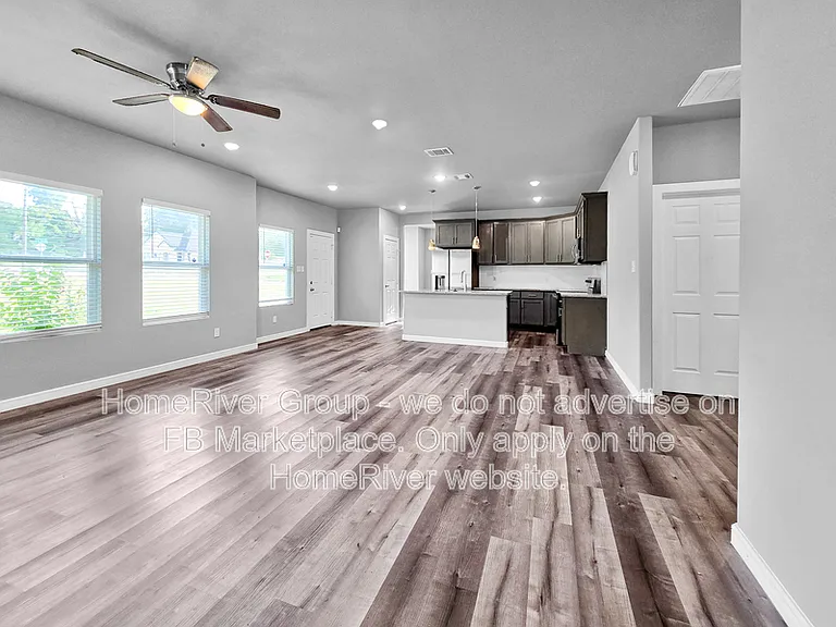 1429 Missouri Ave — Photo 5