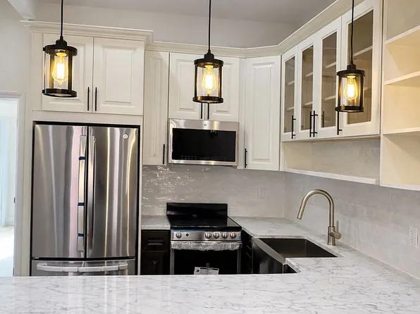 760 Franklin Ave #3, Brooklyn, NY 11238