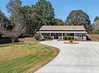 5637 Ridge Rd, Hiram, GA 30141