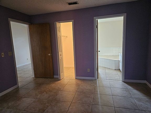 5th image of 7109 Ironwood Dr