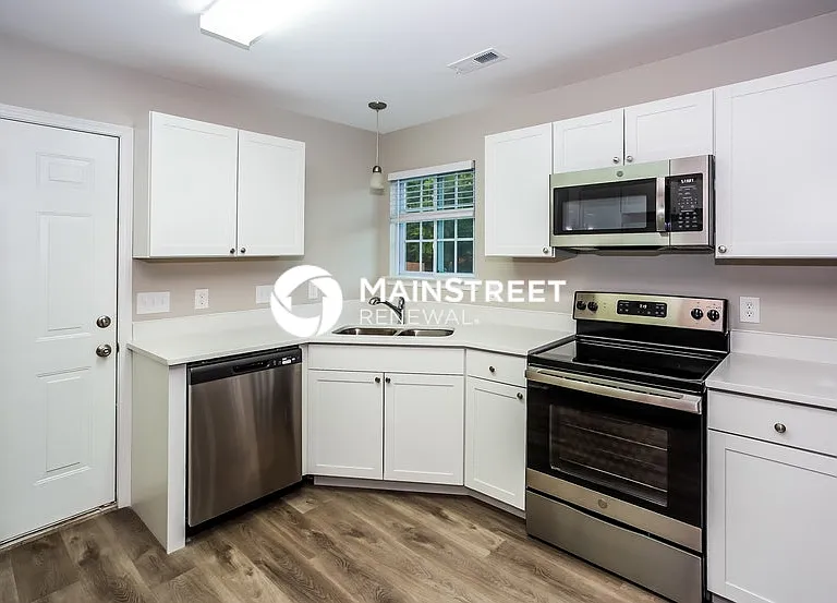 3115 Hawick Commons Dr — Photo 6