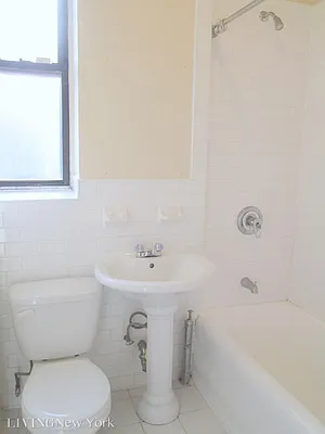 Rented by Living New York | media 22