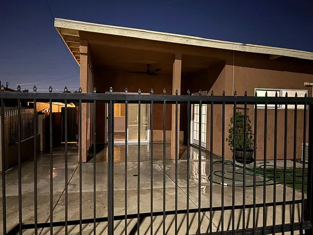 3 bed, 1100 sqft, $3,325 — Photo 3