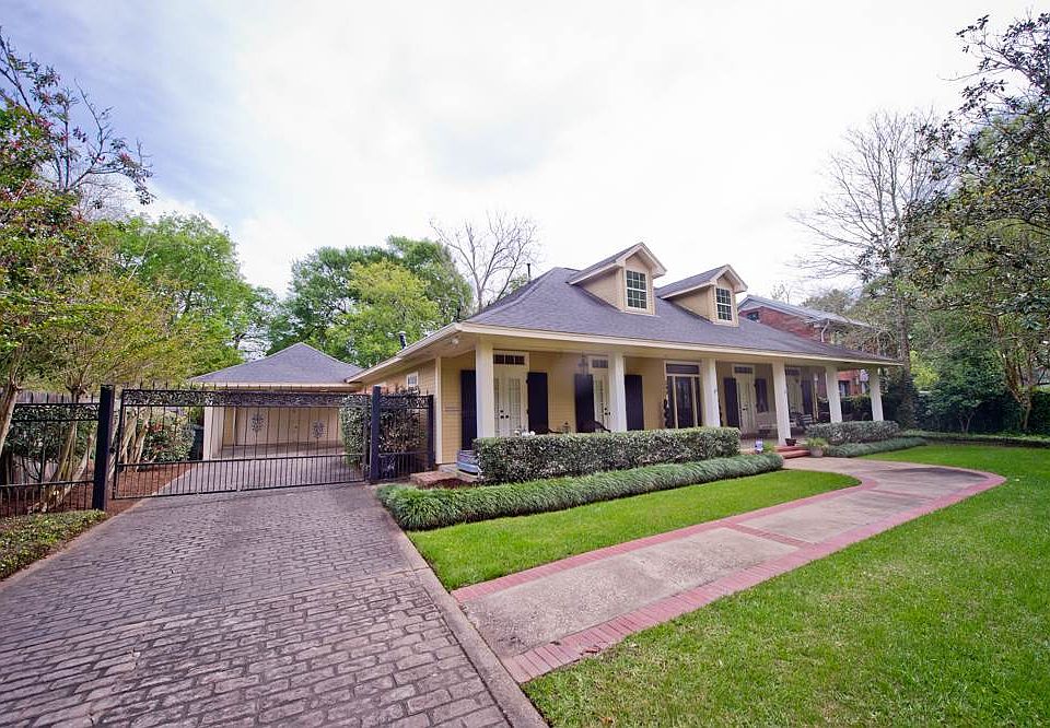 1st image of 209 W Caldwood Dr