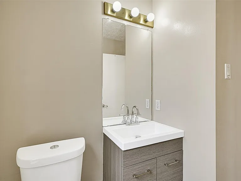 12322 Meadow Ridge Dr — Photo 16