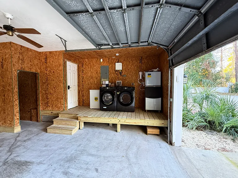 6209 Riverside Dr — Photo 39