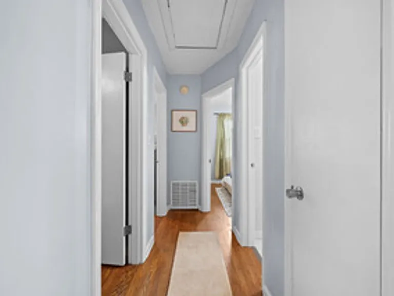 4612 Greenwood Dr — Photo 9