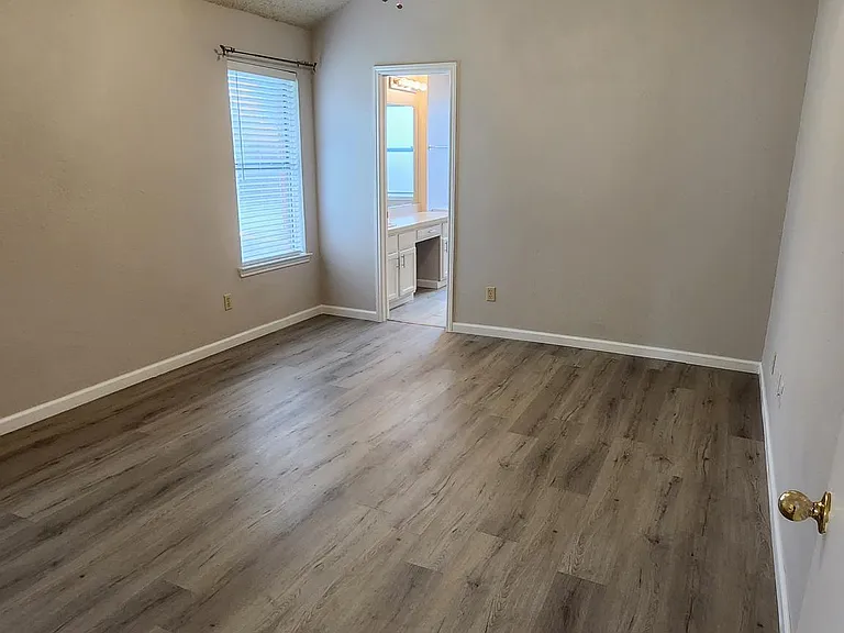520 Kirkland Dr — Photo 7
