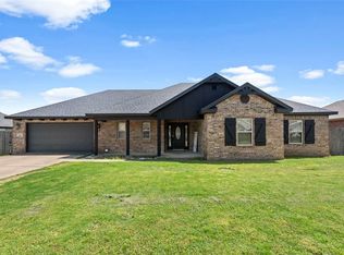 627 Loganberry Ln, Springdale, AR 72764