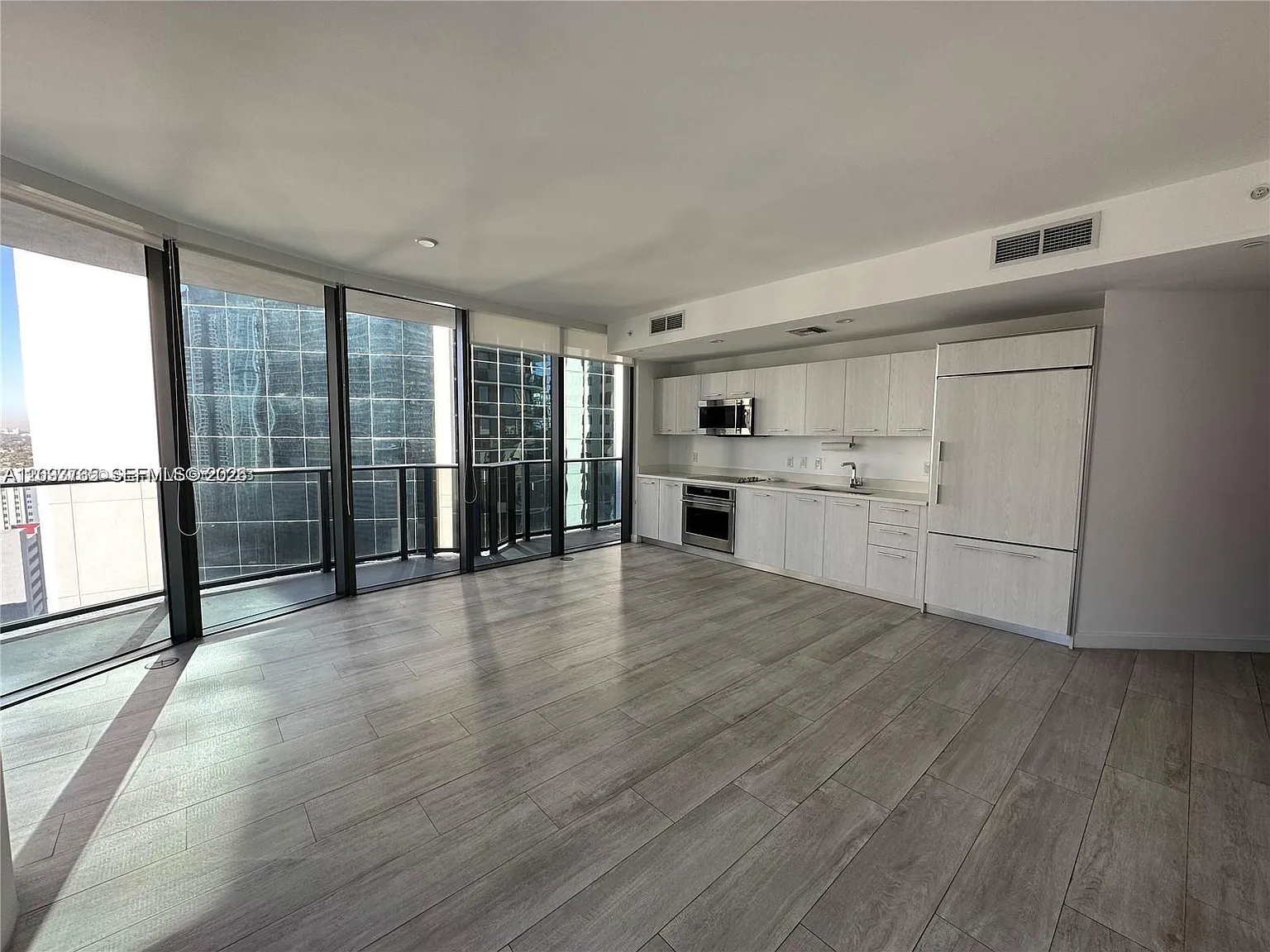 Brickell Heights West Con — Photo 2