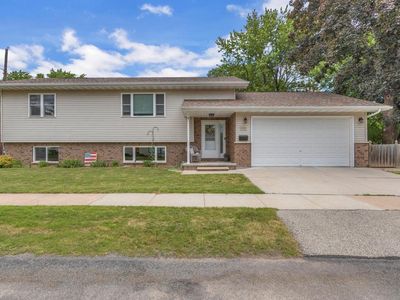 1520 Columbia AVENUE, Oshkosh, WI, 54901