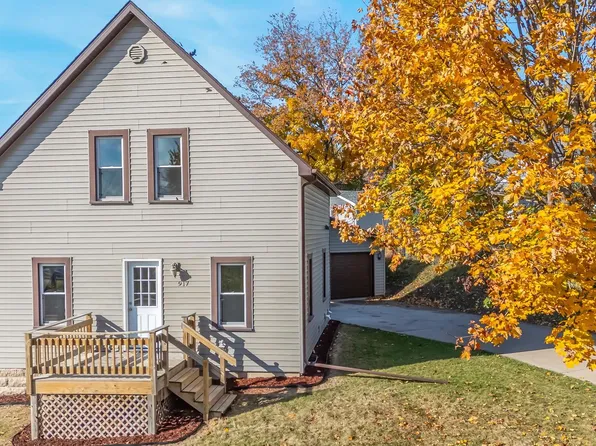 917 Terry Ln, Kaukauna, WI 54130