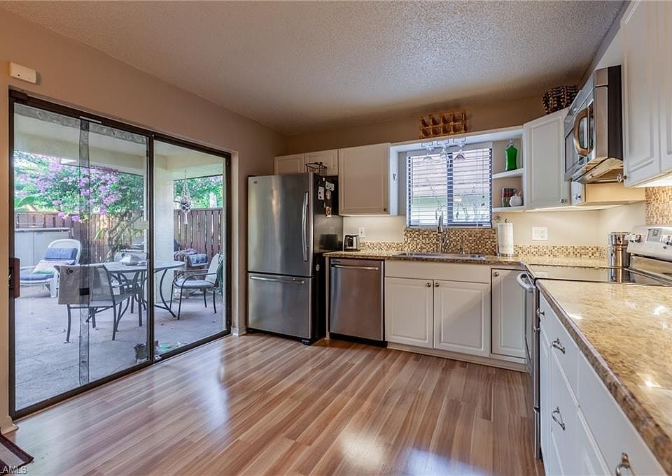1st image of 5260 Cedarbend Dr APT 2