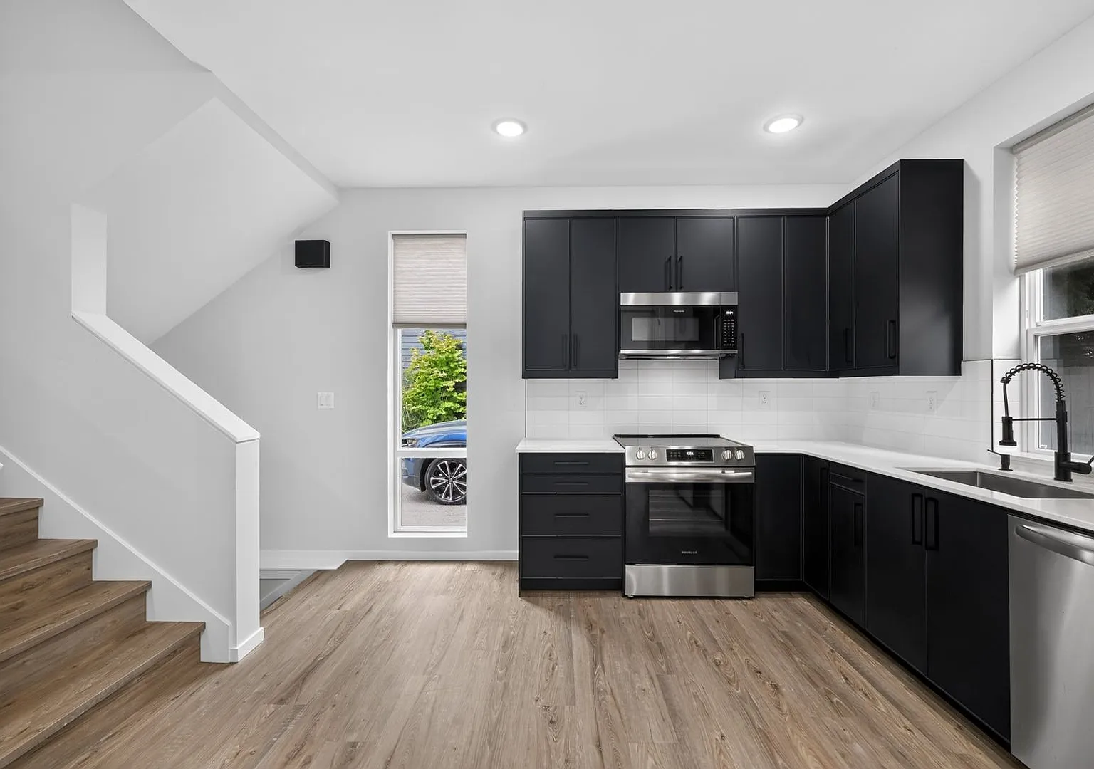 Modern 1-Year-Old Home in Central District w/ Private Rooftop Deck, Lower-Level Private Suite & M... — Photo 4