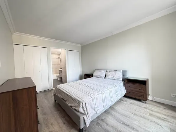 311 East 38th Street image 11 of 14