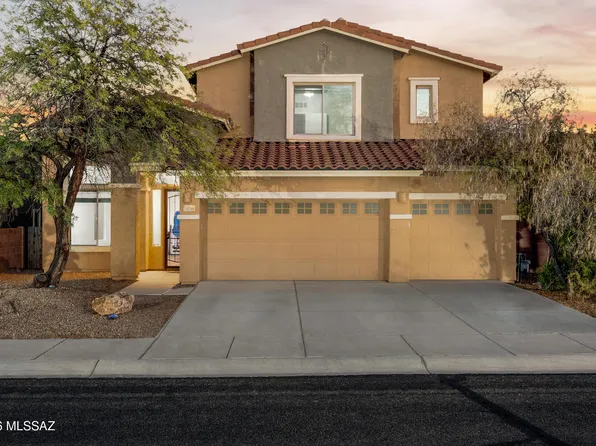 8286 N Amber Burst Dr, Tucson, AZ 85743