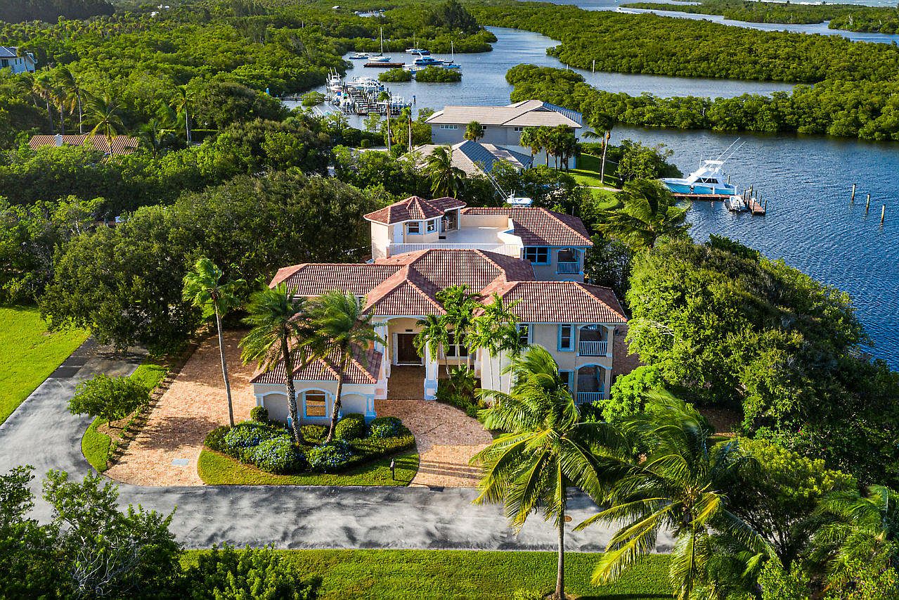 8475 SE Governors Way, Hobe Sound, FL 33455 Zillow