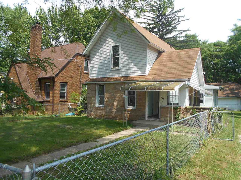1st image of 313 Miriam Ave