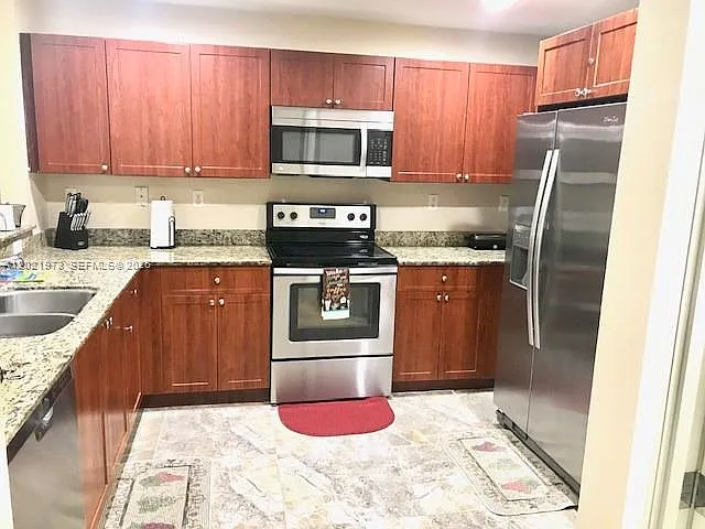 10850 NW 89th Ter #1055 — Photo 8