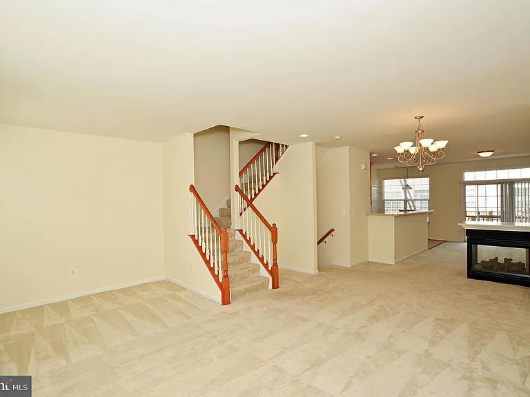 2303 Huntington Station Ct — Photo 7