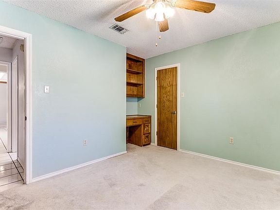 4th image of 3804 Ashford Dr