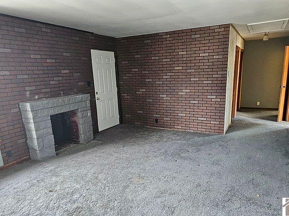 2nd image of 8 High St